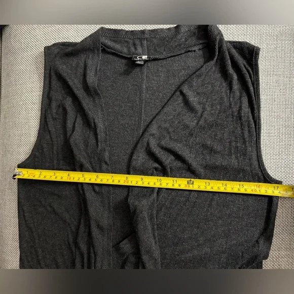 CABLE & GAUGE DARK GREY THIN KNIT VEST - Picture 12 of 16